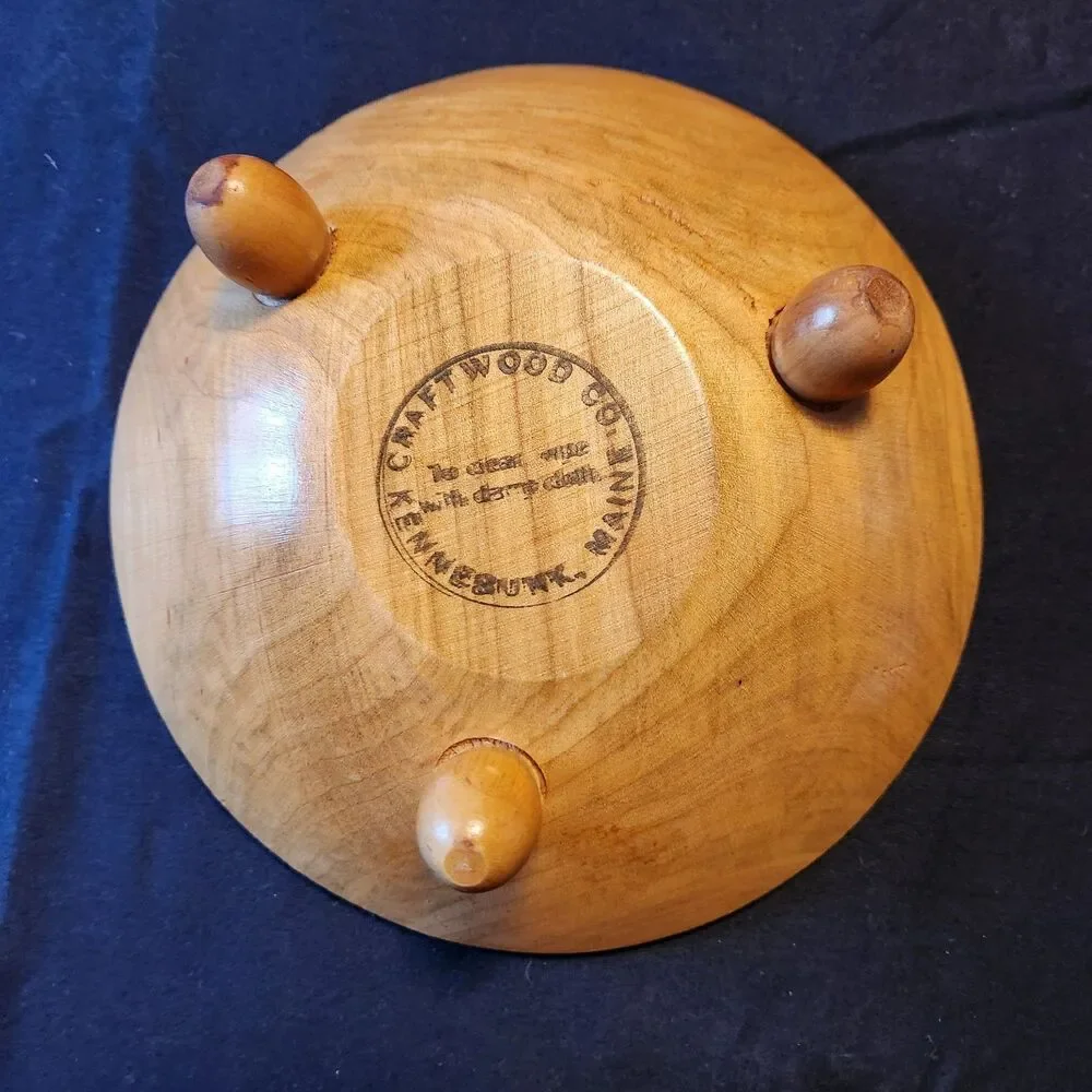 Vintage Kennebunk Maine Craftwood Co. Wood Bowl 7 inches fruit or nut bowl